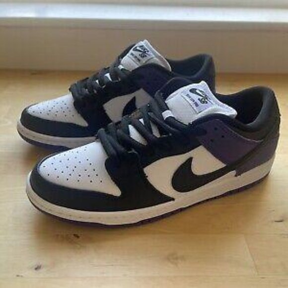 Nike SB Dunk Low Court Purple UK 8  Brand New In Box - Picture 3 of 4